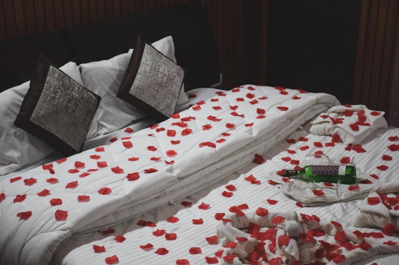 The Canadian Woods Resort Нейнитал Екстериор снимка